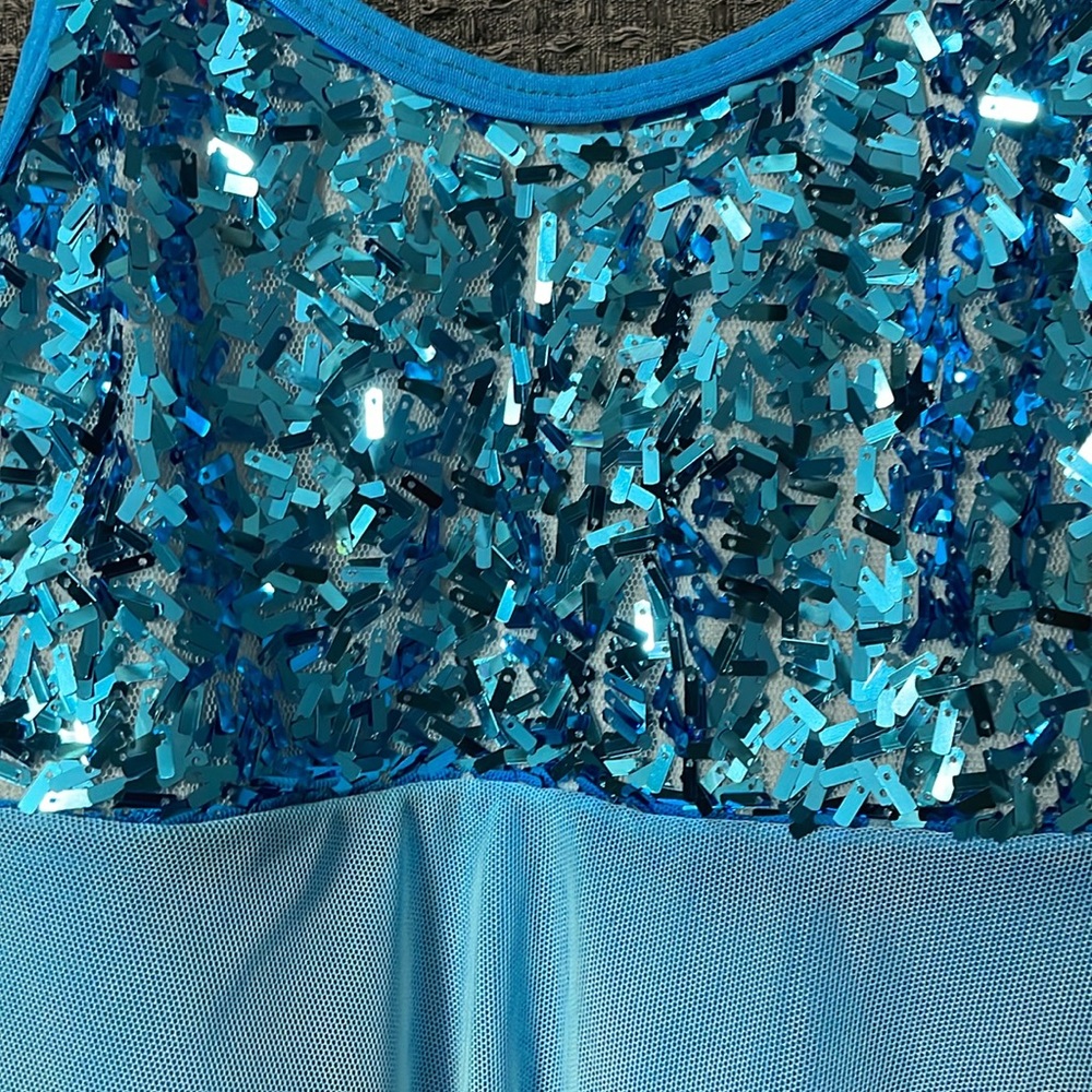 Dance costume - Picture 5 of 8
